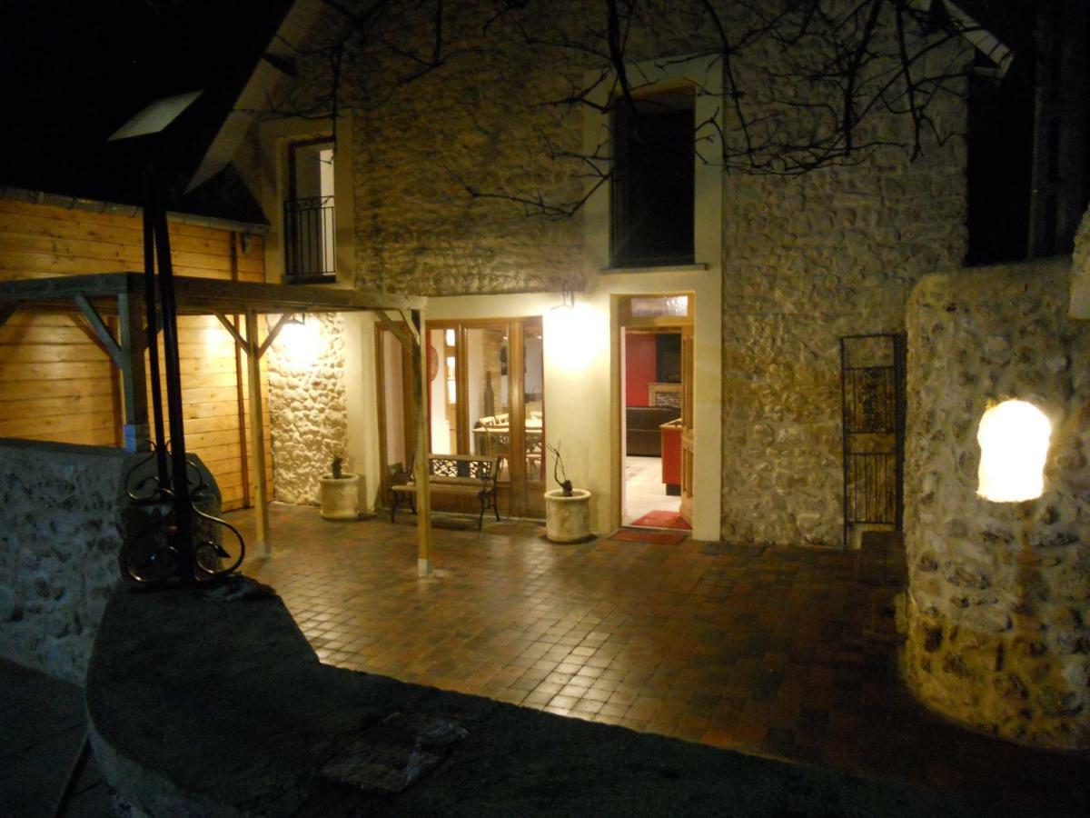 Gite La Nuit Etoilee Chez Champagne Mathelin Mareuil-le-Port Exterior foto